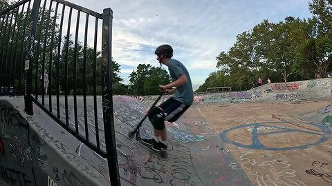 Boston 4K #neighborhood #skatepark #skateboarding JP Live Action - Jamaica Plain SW Corridor park