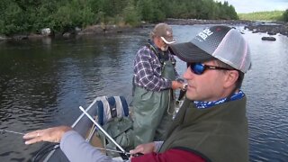 Midwest Outdoors TV Show #1562 - Bolton Lake Lodge in Manitoba.