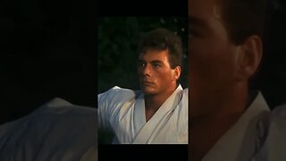 Jean-Claude Van Damme em cenas - O Grande Dragão Branco