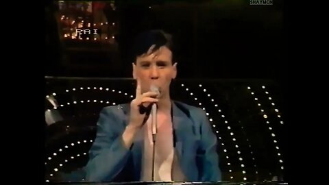 Simple Minds : New Gold Dream (Remastered Stereo) Subtitles