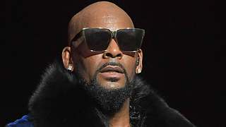 R. Kelly Mounting ‘Comeback Campaign’ Amid Sexual Misconduct Accusations