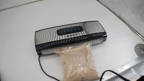 Vacuum Sealer Machine with Vacuum roll and 10 Vacuum bags