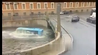 WATCH: Bus plunges into a river in St. Petersburg, Russia – several fatalities and injuries reported