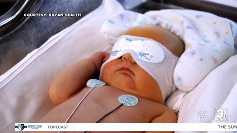 Santa visits babies at Bryan Health NICU