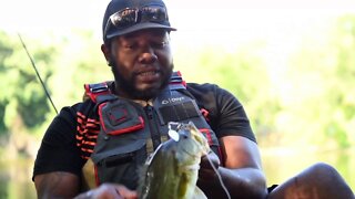 MidWest Outdoors TV #1756 - Kayak Tactics for Bass on Long Lake, Illinois.
