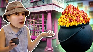 Harry Potter Fan tries Cauldron Cake | Sugarplum's in Diagon Alley Universal Studios