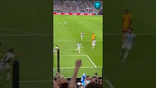 Messi é GENIAL!