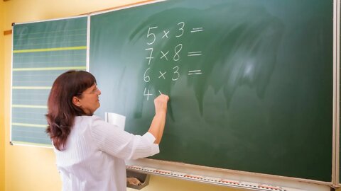 VOCÊ SABE FAZER POTÊNCIA? - Matemática - ENCCEJA - Ensino Fundamental - Aula 10