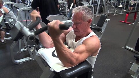 80 Year Old Bodybuilder Jim Arrington's Bicep Workout