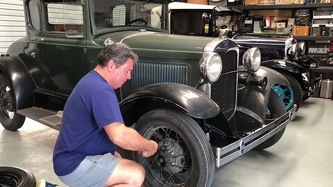 Refinishing Ford Model A spoked wheels and swapping new(ish) tires on Gandalf the Gray Coupe