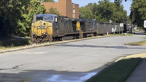 Building trains at Junta yard.#railfan #trains