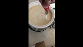 Slow motion mixing paint