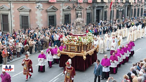 ✟ Procesión Corpus Christi desde la Catedral de la Almudena y por las principales calles de Madrid