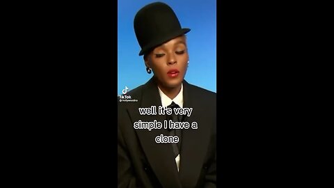 Janelle Monae talking about her clones 😮