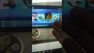 Esse é o Xperia Play