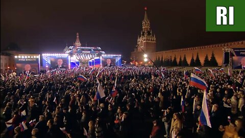 WATCH Putin Sings Russian National Anthem With 120,000 People!