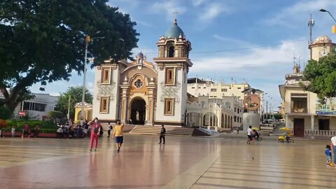 PLAZA DE ARMAS DE TUMBES