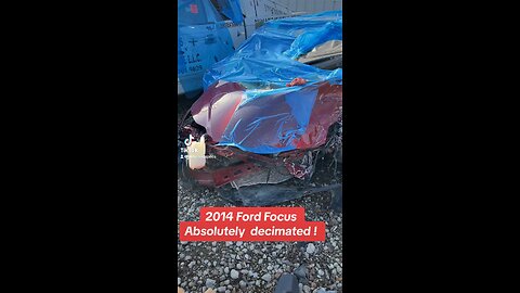 2014 Ford Focus absolutely decimated #crash #fordfocus