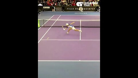 Arthur Fils Great Backhand Passing Shot