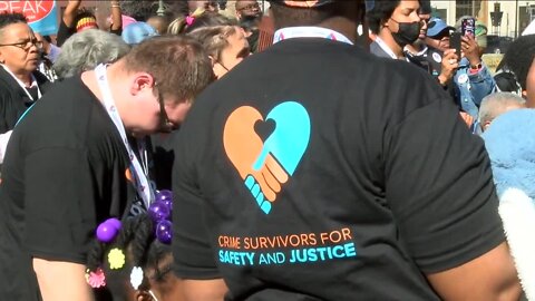Hundreds rally at Ohio Statehouse for more crime victim protections