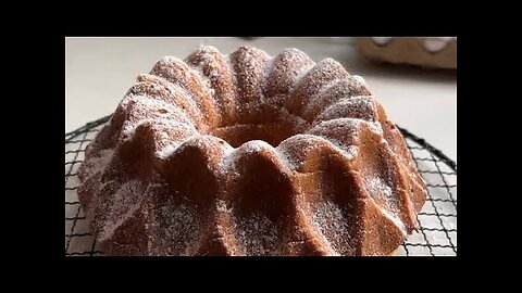 Custard cake with cornmeal