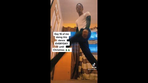 Day 16 of me doing this dance EVERYDAY until Christmas 🎄🎄
