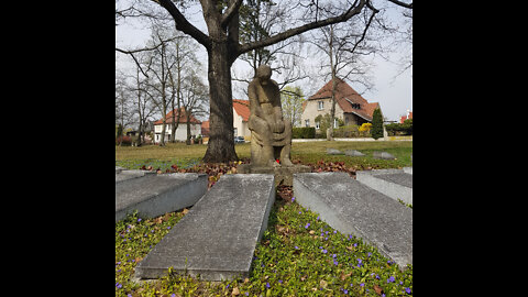 A military cemetery in Spremberg: Sonst Nichts...