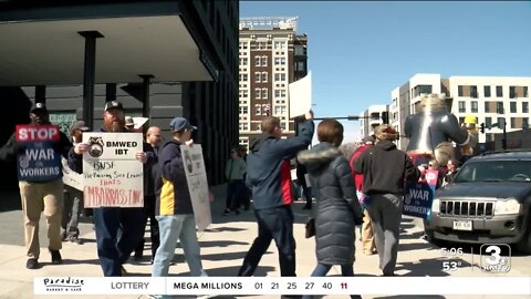 Omaha rail workers rally on Friday with demands for paid sick leave