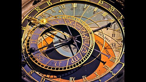 10 Mind-Bending Theories About Time Travel