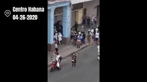 Cuban Police beat up civilians in Centro Habana
