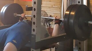 105 Kgs x 6 Bench Press. New Rep PR!