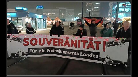 30.11.2022 Alexanderplatz - WIR zusammen - Achter zentraler Spaziergang