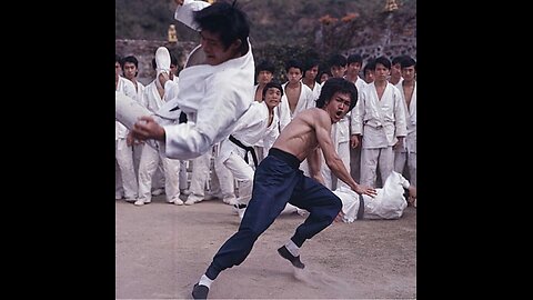 Cross kick Studio Films Bruce Lee Enter the Dragon