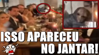 ISSO apareceu na mesa de jantar...