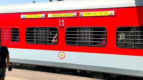 16339 | Nagercoil Express | Journey | Thane to Pune | LHB Rake | Wap 7 |