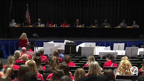 Educators in Dearborn Heights push to oust superintendent