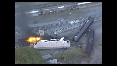 EIGHT RAIL CARS DERAILED IN ATLANTA GEORGIA🚊♨️🚂CARRYING DIESEL🚠🔥⛽️🚃💫