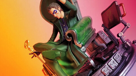 Riddler Statue - Iron Studios