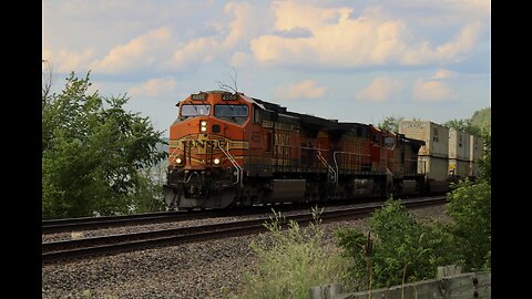 BNSF counterpart action at one spot on the Aurora Subdivision (7-8-2023)
