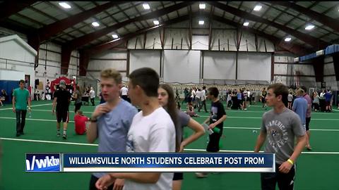Williamsville students donate money at post-prom party