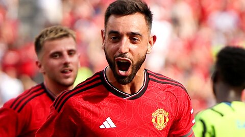 Red Devils Seal 2-0 Victory Over Arsenal: Fernandes and Sancho Shine!
