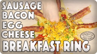 Bacon, sausage, egg and cheese breakfast ring