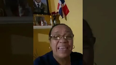 MADRE DEL PILOTO ASESINADO POR LA POLICÍA SE LA CANTA A LUIS ABINADER POR INDIFERENTE