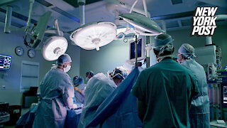 Women 15% more likely to die, suffer complications, during surgery if operated on by a man