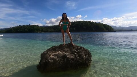 Island hoping in Puerto Galera Philippines