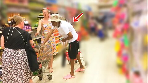 SHOPPING cart PRANK! (MUST WATCH)