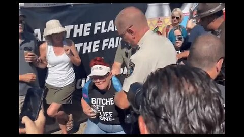 Hecklers Try to Disrupt DeSantis Remarks at Iowa State Fair