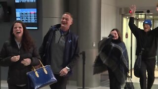 Detroit fans arrive in Green Bay for win-or-go-home Packers-Lions game