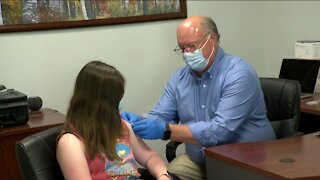 Milwaukee-area pharmacists begin COVID-19 vaccinations for 12 to 15-year-olds