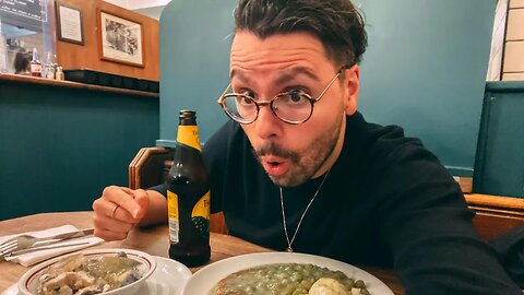 American Eats Classic British Food (Pie-n-Mash with Jellied Eels)